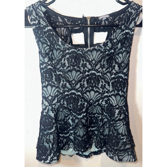 Charlotte Russe Teal & Black Club Shirt Peplum Shirt with Open Back - Picture 6 of 16